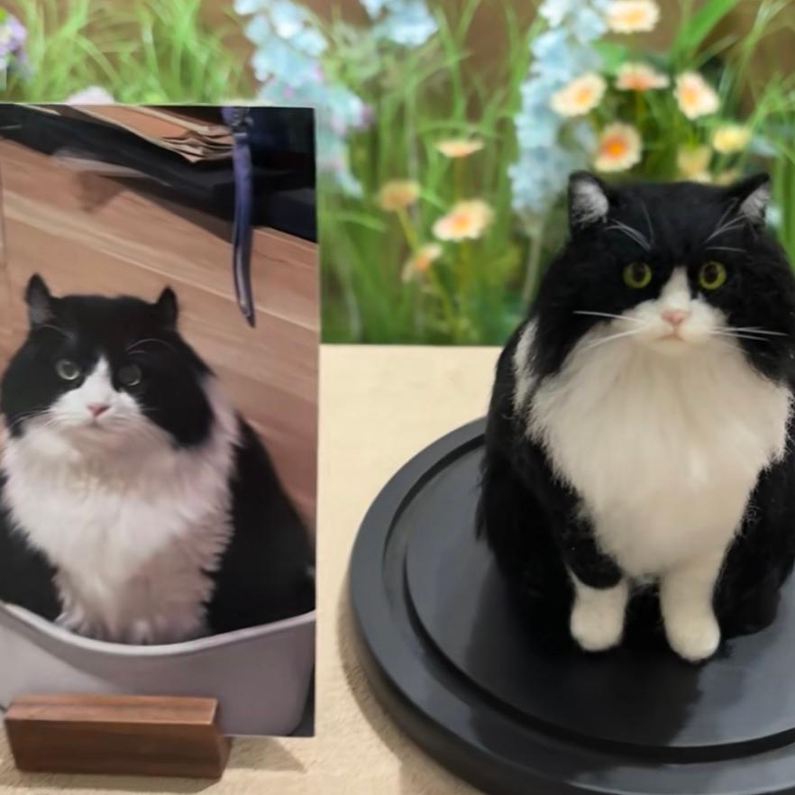 Realistic Custom Needle Felted Pet Miniature - Full-Body Dog & Cat Handcrafted Sculpture